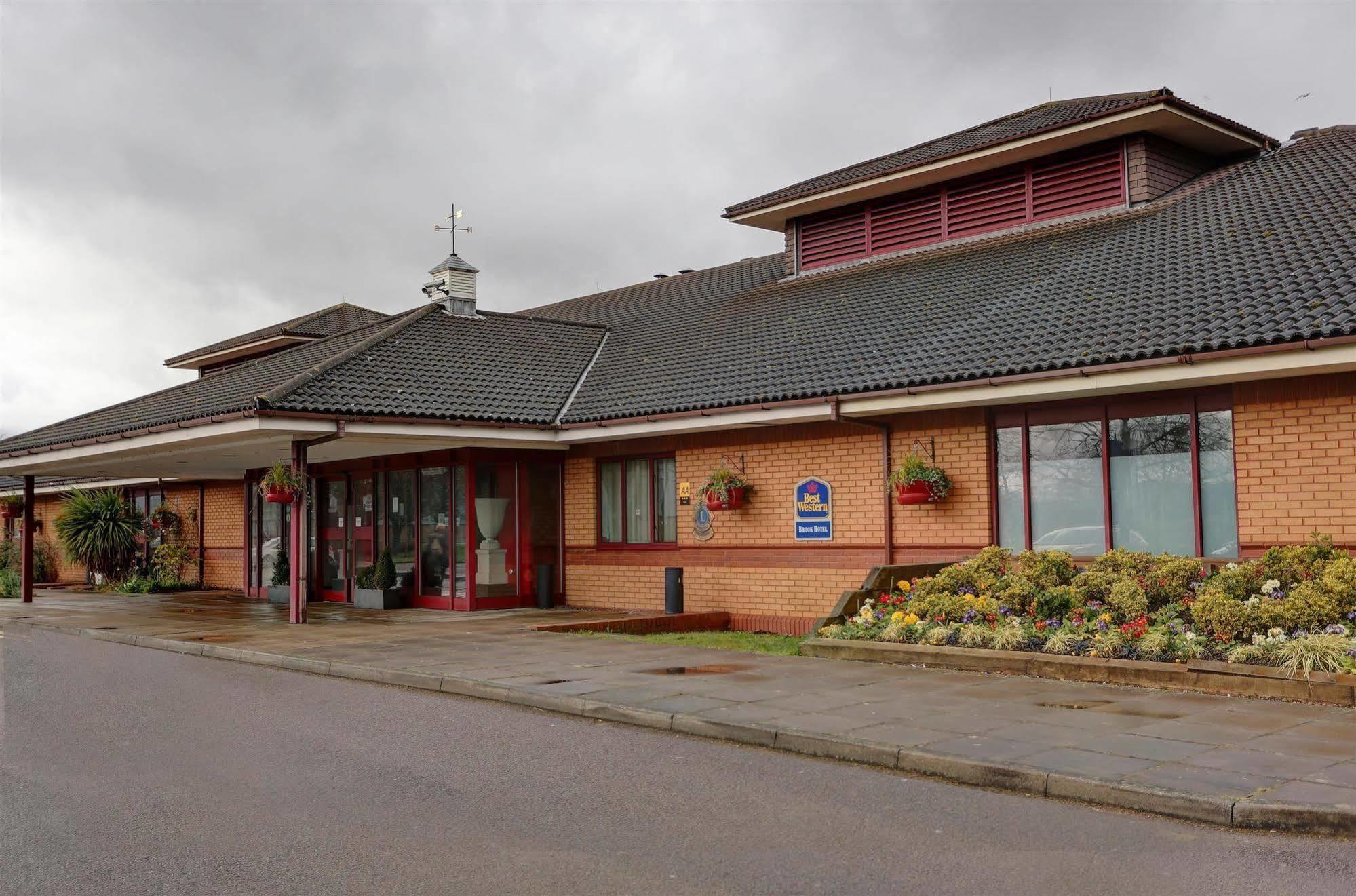 BEST WESTERN Brook Hotel NWI Buitenkant foto